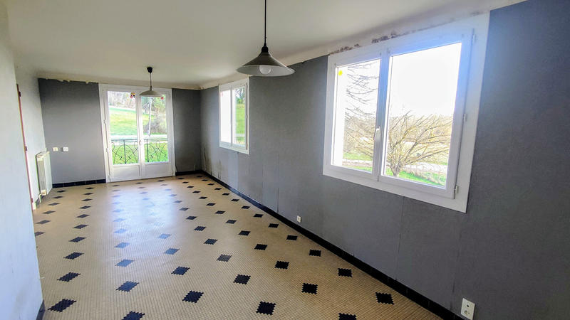 Maison - 83 m² - 5 pièces