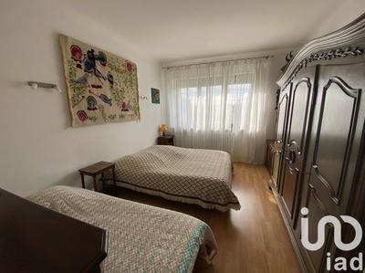 Maison - 240 m² - 9 pièces