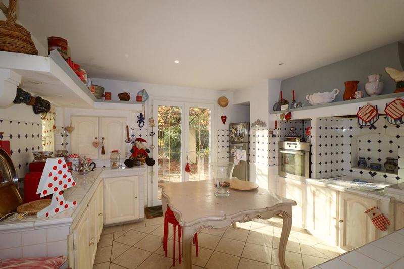 Maison - 248 m² - 8 pièces