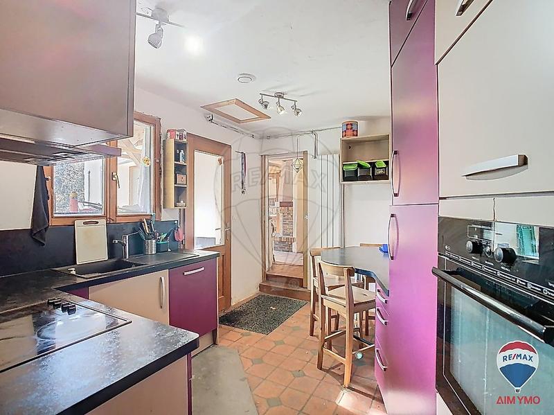 Maison - 95 m² - 4 pièces