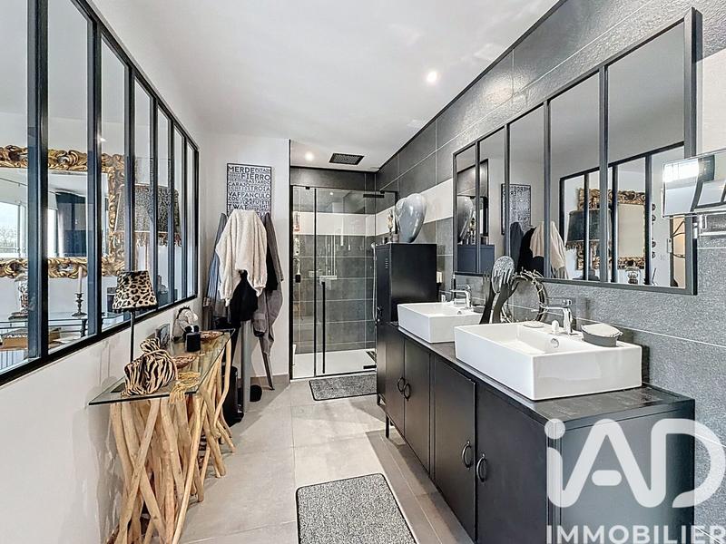 Maison - 168 m² - 5 pièces