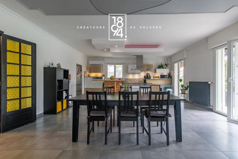 Maison - 143 m² - 5 pièces
