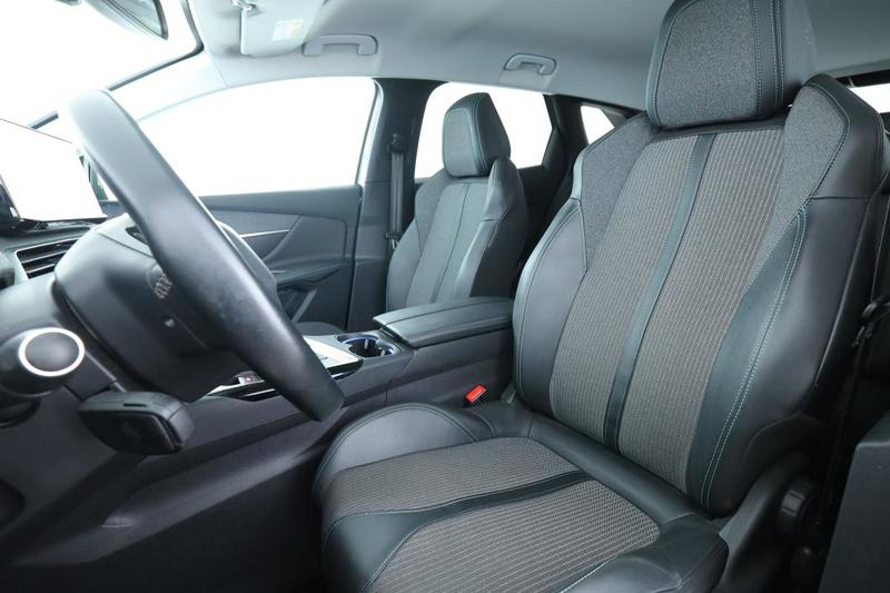 Peugeot 3008 1.5 Blue-HDi Allure Pack 130 ch