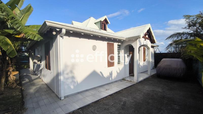 Maison - 104 m² - 5 pièces