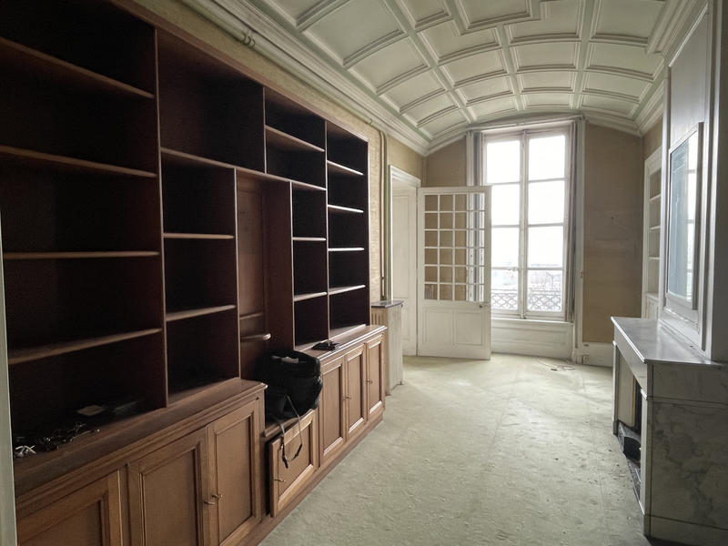 Appartement - 220 m² - 7 pièces