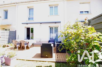 Maison - 93 m² - 5 pièces