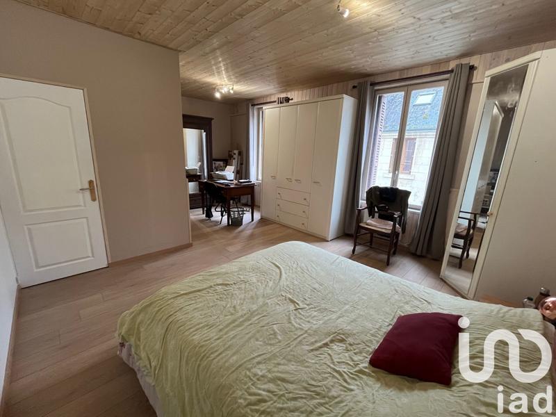 Maison - 287 m² - 12 pièces