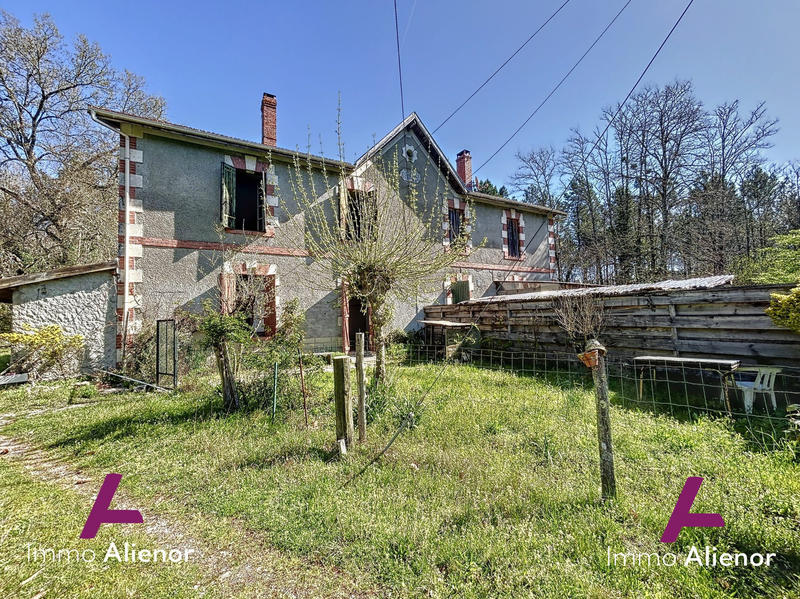 Maison - 290 m² - 11 pièces