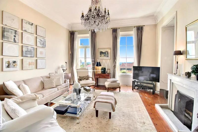 Appartement - 111 m² - 3 pièces