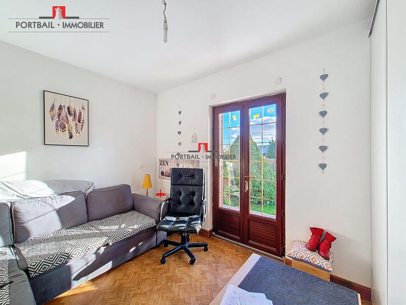 Maison traditionnelle - 161 m² - 5 pièces