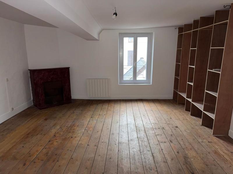 Maison - 90 m² - 3 pièces