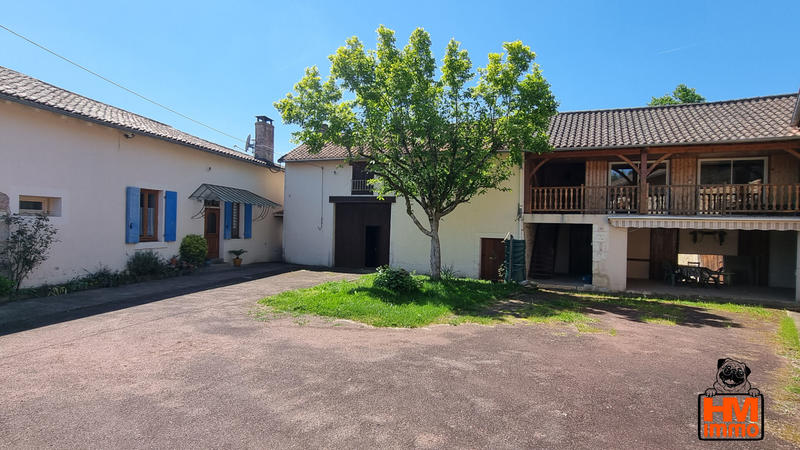 Maison - 121 m² - 8 pièces