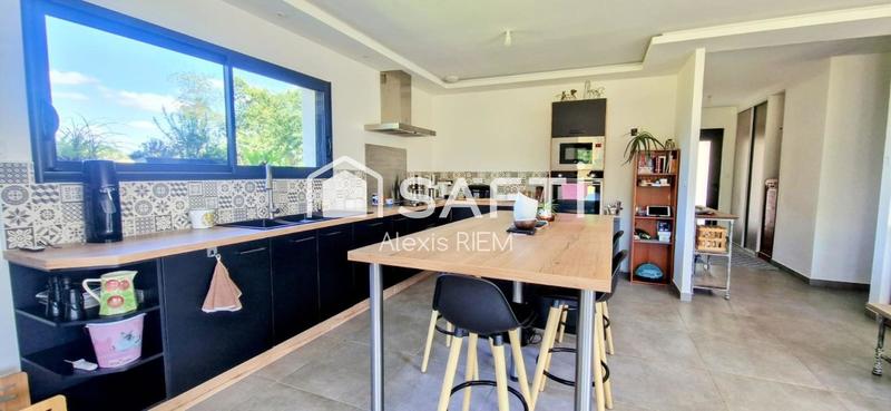 Maison - 100 m² - 4 pièces