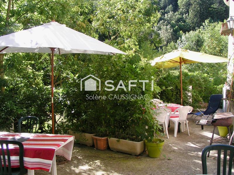 Maison - 242 m² - 9 pièces