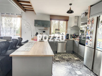 Maison - 92 m² - 5 pièces