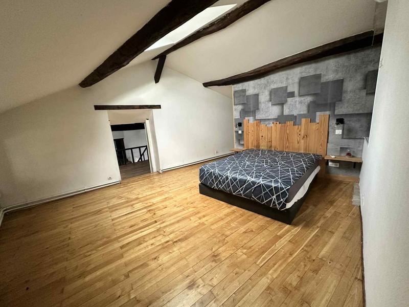 Maison ancienne - 180 m² - 6 pièces