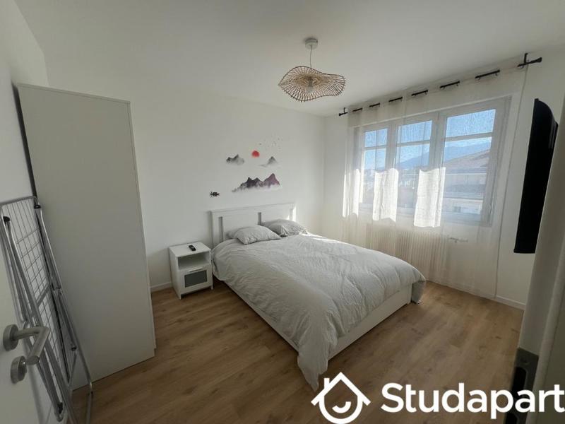 Chambre - 15 m² - 1 pièce