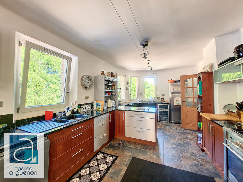 Maison - 129 m² - 8 pièces