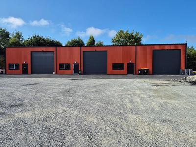 Parking / Garage - 195 m²