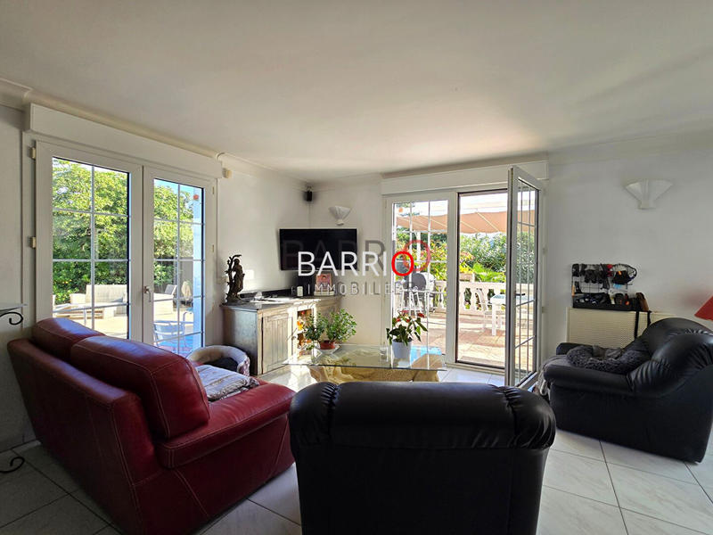 Villa - 195 m² - 8 pièces