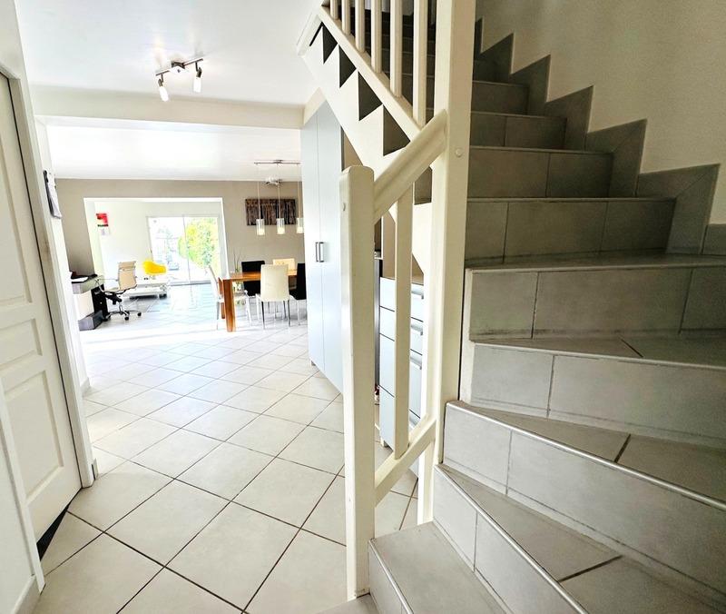 Maison - 122 m² - 5 pièces