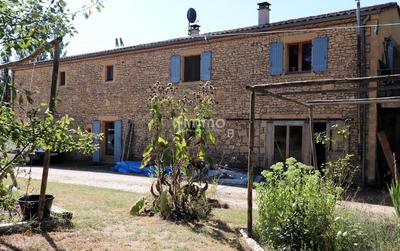 Longère - 361 m² - 13 pièces