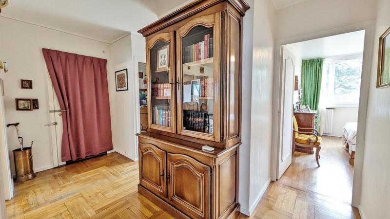 Appartement - 77 m² - 4 pièces