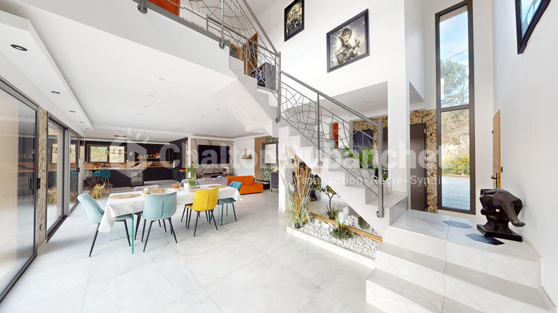 Villa - 160 m² - 6 pièces