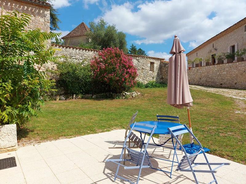 Demeure - 920 m² - 12 pièces