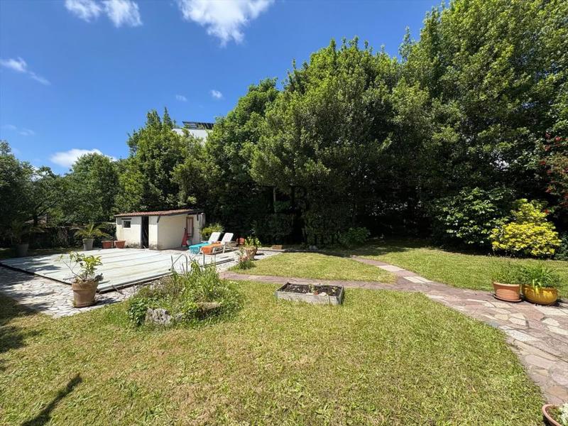 Maison - 173 m² - 8 pièces