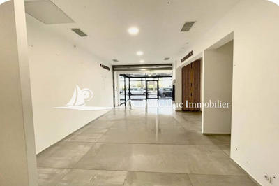 Local commercial - 64 m² - 2 pièces