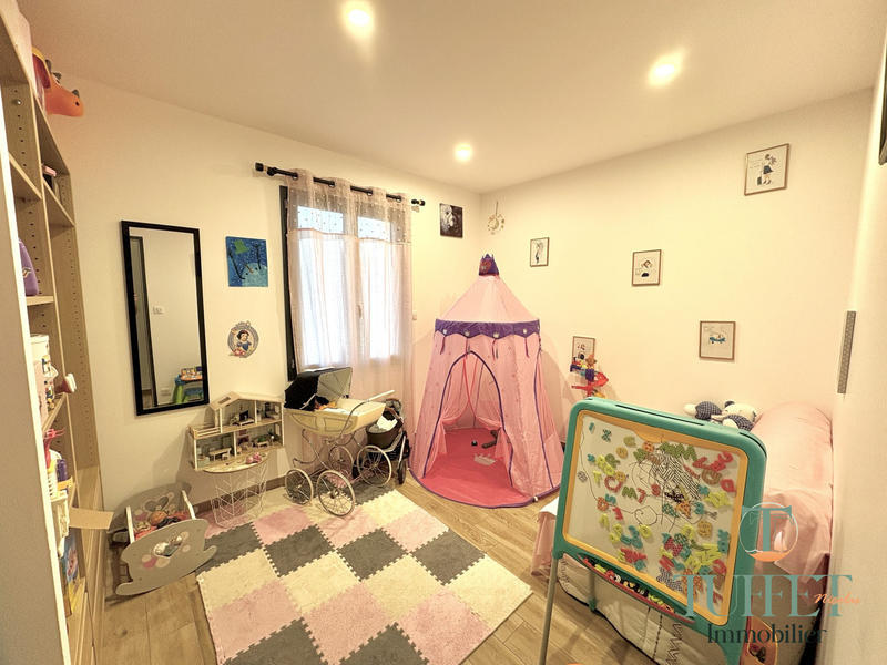 Maison - 93 m² - 4 pièces