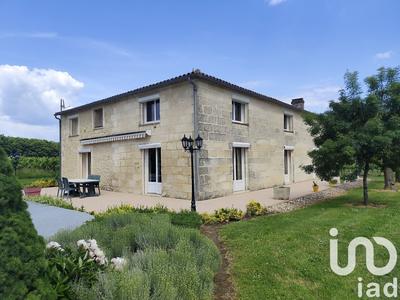 Maison - 214 m² - 6 pièces