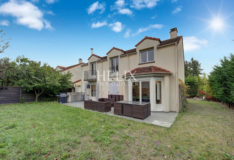 Maison - 163 m² - 5 pièces