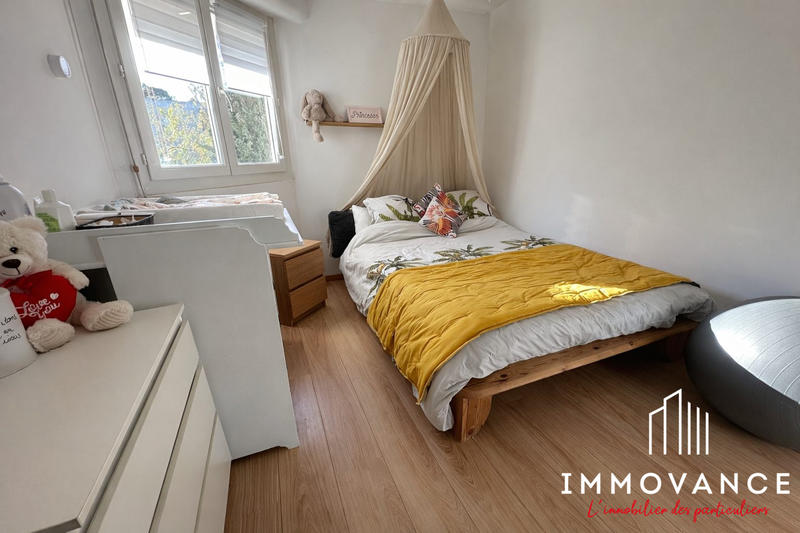 Appartement - 84 m² - 3 pièces