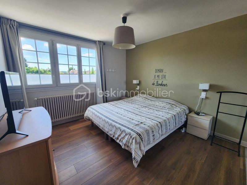 Maison traditionnelle - 138 m² - 5 pièces