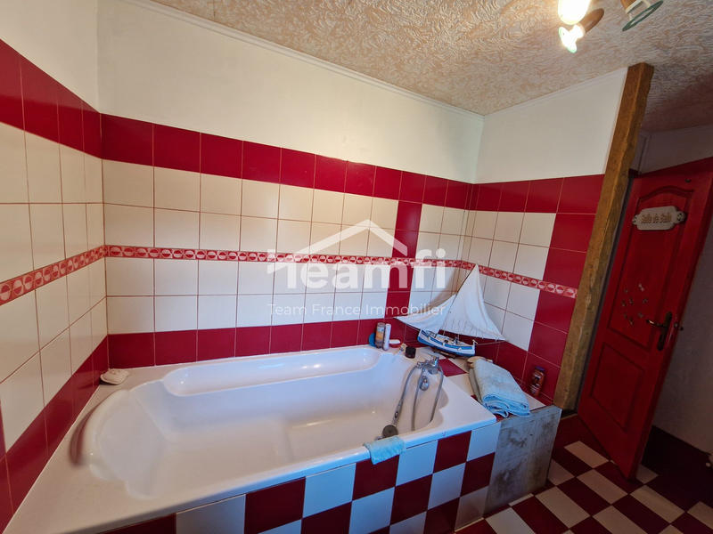 Maison - 105 m² - 5 pièces