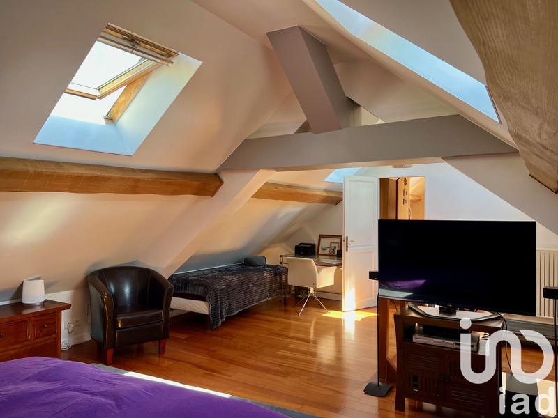 Maison - 203 m² - 8 pièces