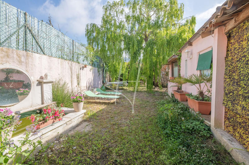 Maison traditionnelle - 137 m² - 6 pièces