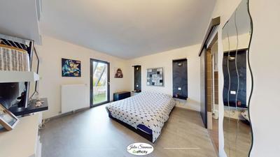 Villa - 227 m² - 8 pièces