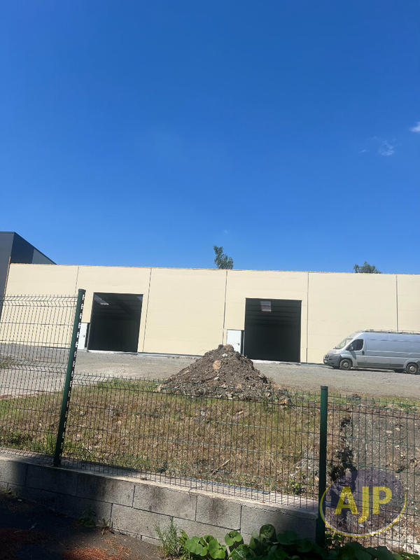 Local commercial - 200 m²