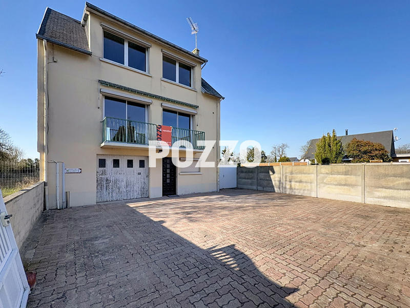 Maison - 96 m² - 5 pièces