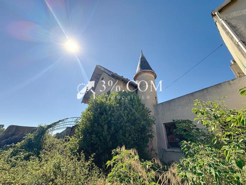 Propriété - 195 m² - 12 pièces