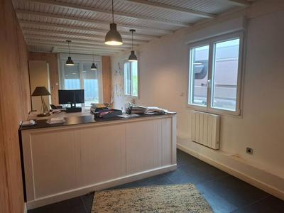 Local d'activité / Entrepôt - 285 m² - 6 pièces