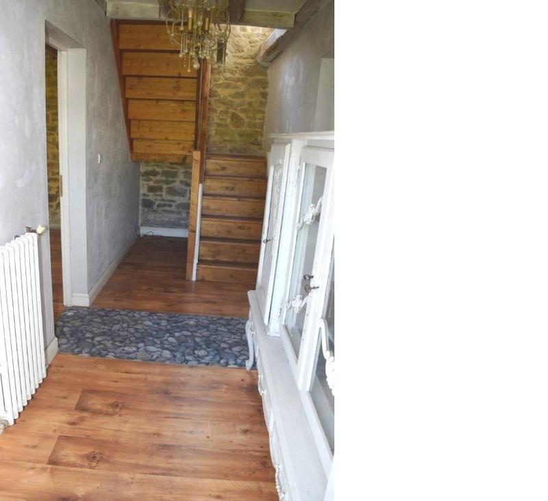 Maison - 202 m² - 9 pièces