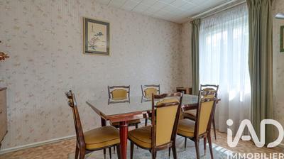 Appartement - 75 m² - 5 pièces