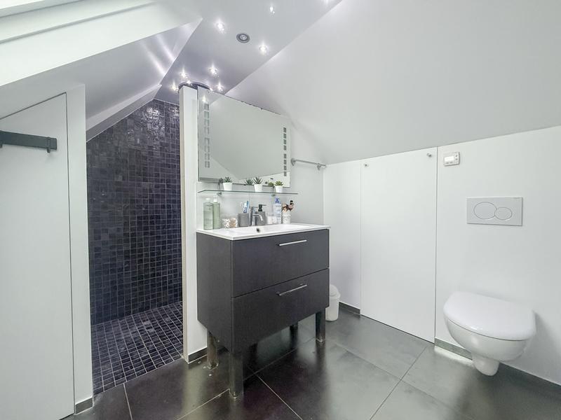 Maison - 112 m² - 7 pièces