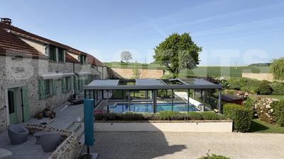 Corps de ferme - 270 m² - 9 pièces