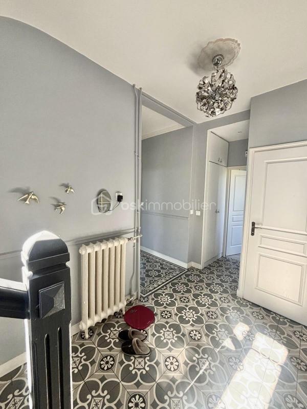 Maison - 160 m² - 7 pièces