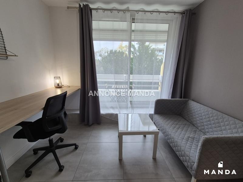 Chambre - 15 m² - 4 pièces